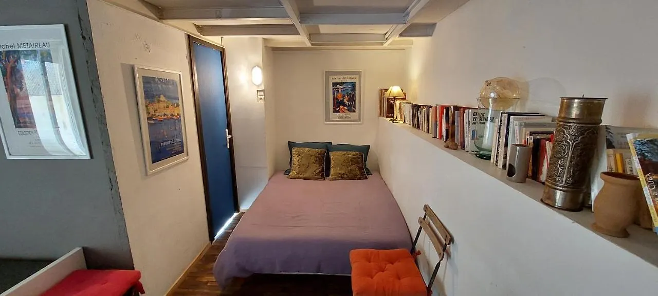 Maison de Ville Marseille 0*,