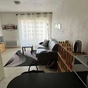 Beau Studio , Ensoleillé, Wifi, Etage 5 Ascenceur Marseille